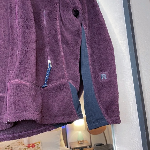 90s Vintage Patagonia | Women's Zip Front R2 Fleece | Size M - Picture 4 of 10